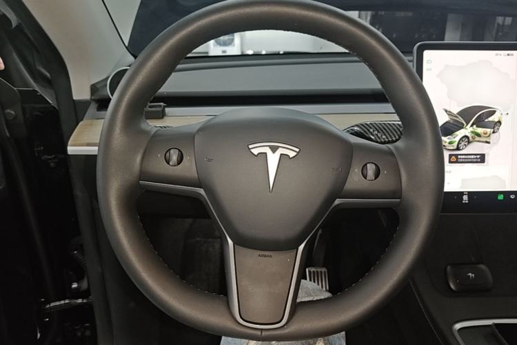 Used Tesla Model Y 2022 Revised Version Rear-Wheel Drive Steering Wheel