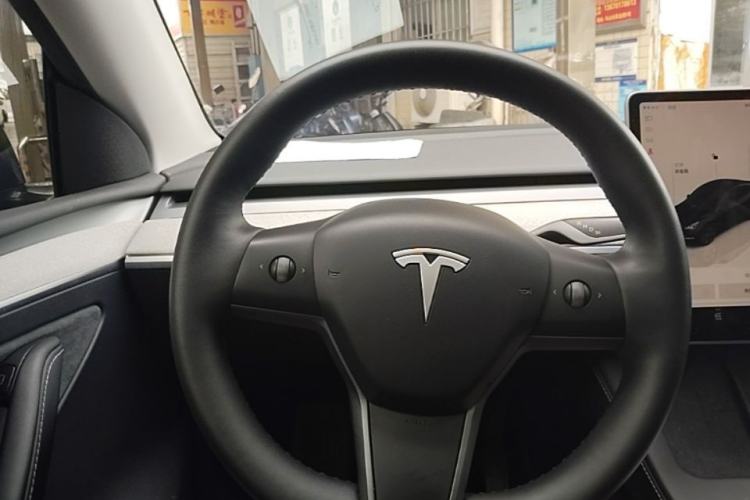 Used Tesla Model Y 2022 Revised Version Rear-Wheel Drive Steering Wheel
