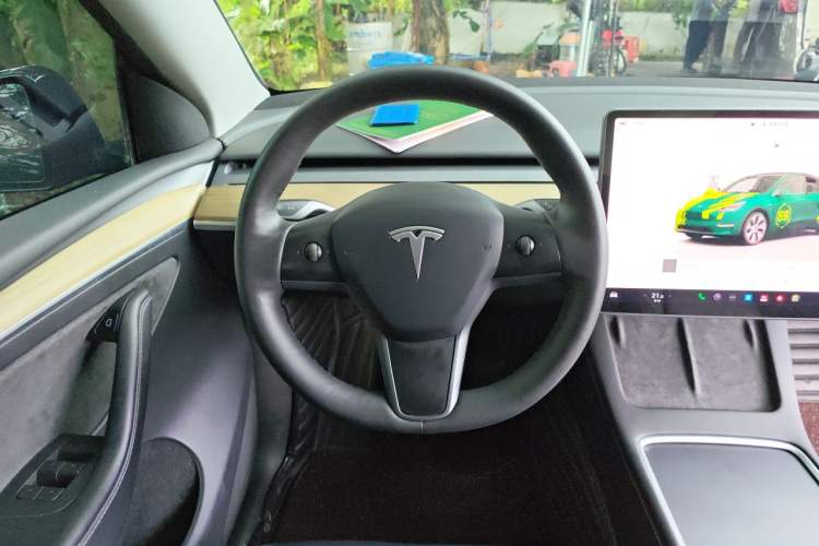 Used Tesla Model Y 2022 Revised Version Rear-Wheel Drive Steering Wheel