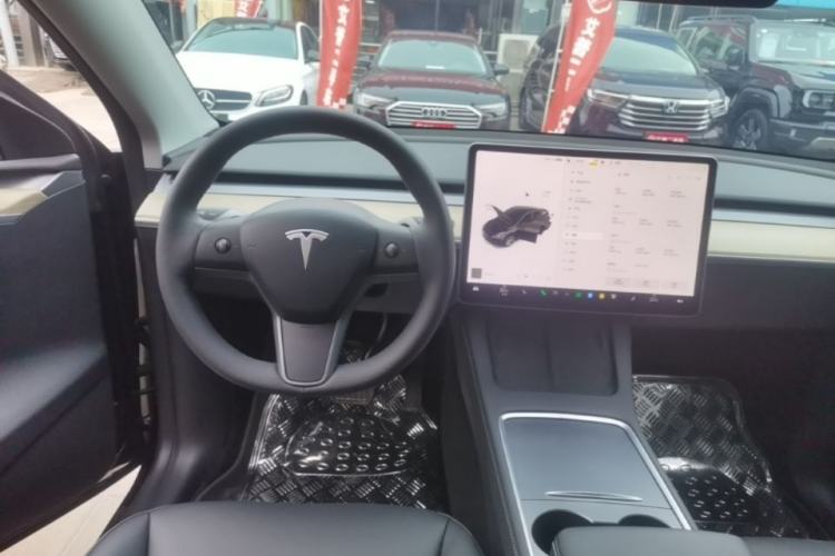 Used Tesla Model Y 2022 Revised Version Rear-Wheel Drive Steering Wheel