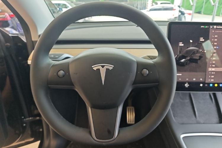 Used Tesla Model Y 2022 Performance High-Performance All-Wheel-Drive Version Steering Wheel