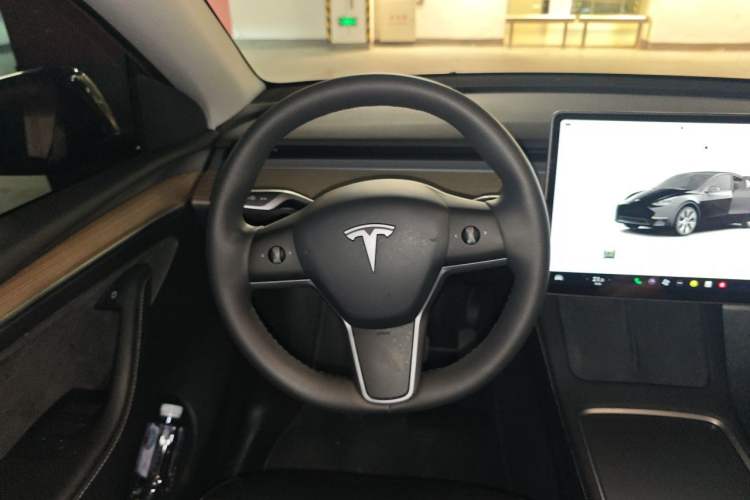Used Tesla Model Y 2022 Revised Version Rear-Wheel Drive Steering Wheel