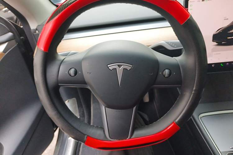Used Tesla Model Y 2022 Rear-Wheel-Drive Version Steering Wheel
