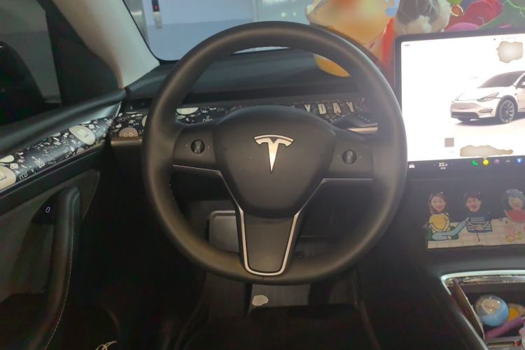 Used Tesla Model Y 2022 Revised Version Rear-Wheel Drive Steering Wheel