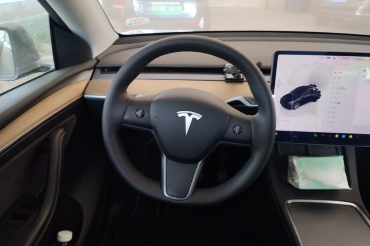 Used Tesla Model Y 2022 Rear-Wheel-Drive Version Steering Wheel