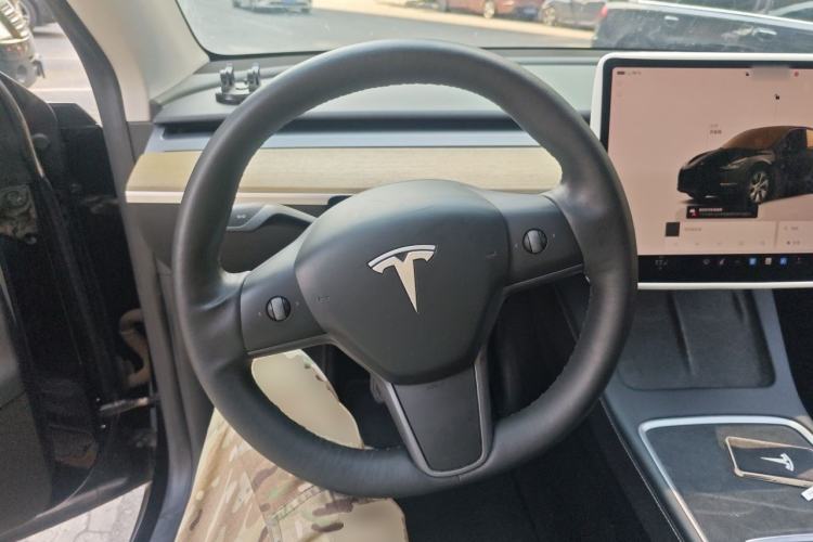 Used Tesla Model Y 2022 Revised Version Rear-Wheel Drive Steering Wheel