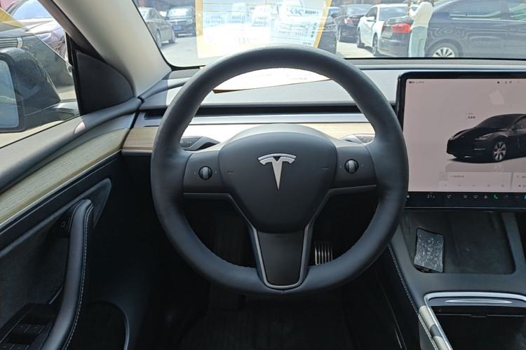 Used Tesla Model Y 2022 Revised Version Rear-Wheel Drive Steering Wheel