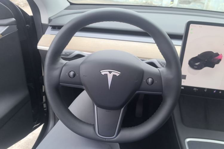 Used Tesla Model Y 2022 Revised Version Rear-Wheel Drive Steering Wheel