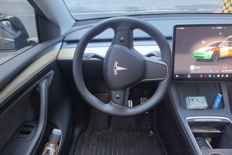 Used Tesla Model Y 2022 Performance High-Performance All-Wheel-Drive Version Steering Wheel