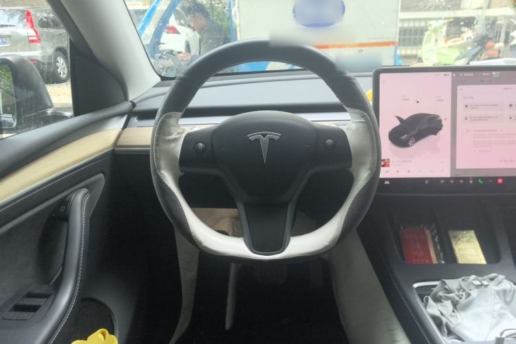 Used Tesla Model Y 2022 Rear-Wheel-Drive Version Steering Wheel