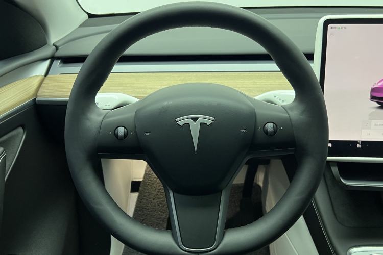 Used Tesla Model Y 2022 Revised Version Rear-Wheel Drive Steering Wheel