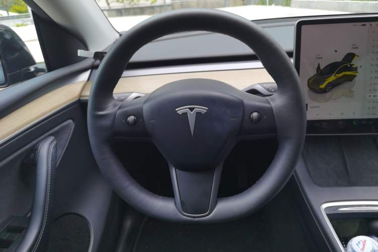 Used Tesla Model Y 2022 Revised Version Long-Range All-Wheel Drive Steering Wheel