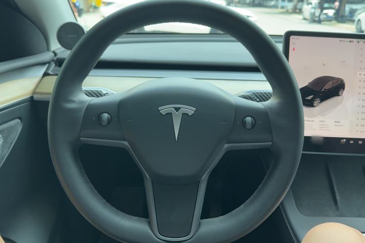 Used Tesla Model Y 2022 Revised Version Rear-Wheel Drive Steering Wheel