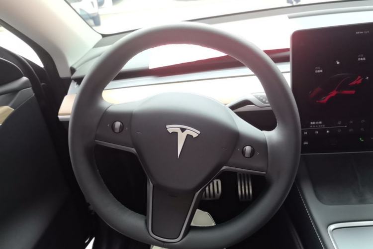 Used Tesla Model Y 2022 Performance High-Performance All-Wheel-Drive Version Steering Wheel