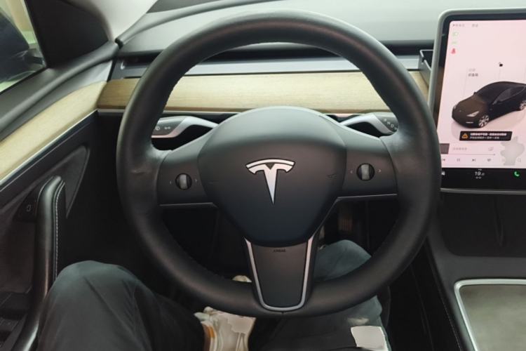 Used Tesla Model Y 2022 Revised Version Rear-Wheel Drive Steering Wheel