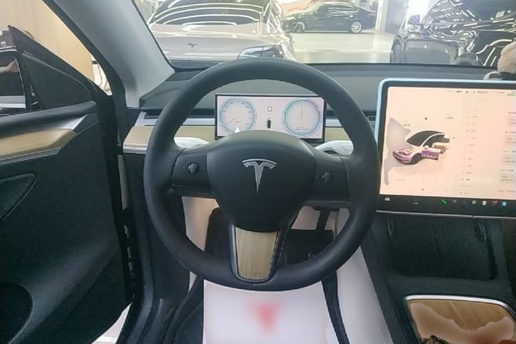 Used Tesla Model Y 2022 Revised Version Rear-Wheel Drive Steering Wheel