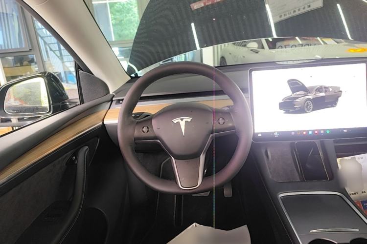 Used Tesla Model Y 2022 Rear-Wheel-Drive Version Steering Wheel