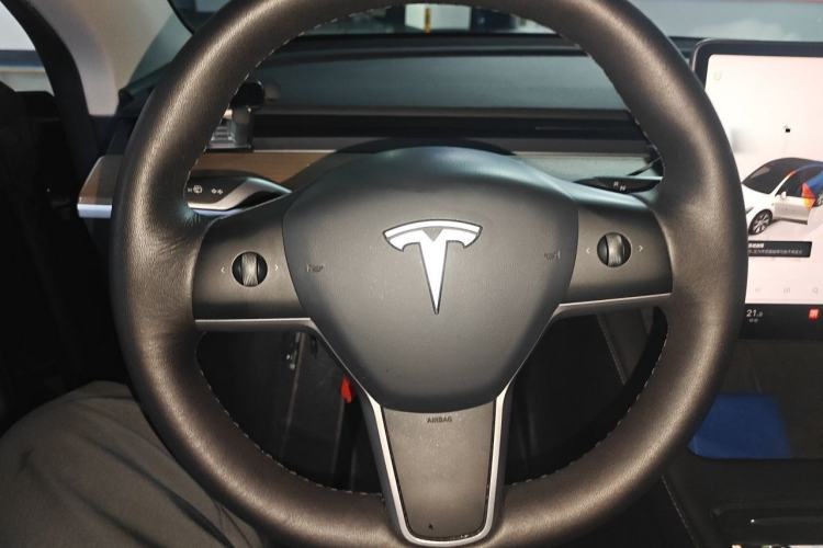 Used Tesla Model Y 2022 Rear-Wheel-Drive Version Steering Wheel