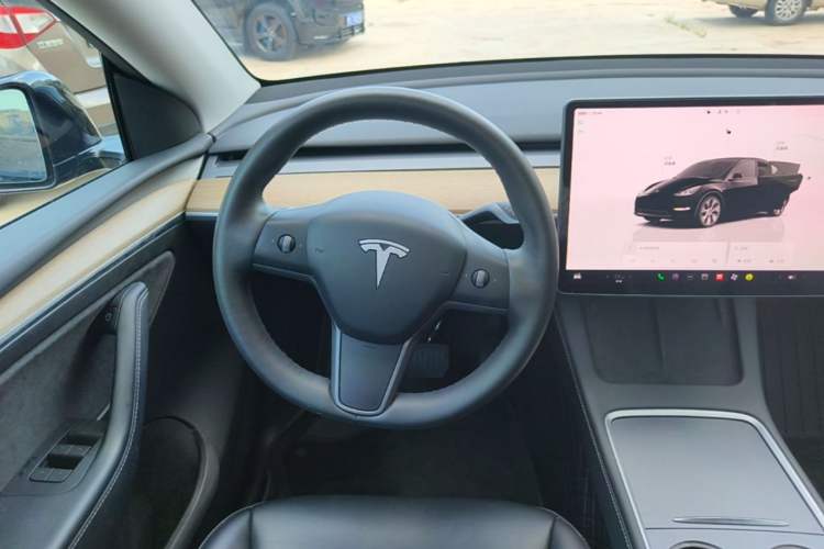 Used Tesla Model Y 2022 Revised Version Rear-Wheel Drive Steering Wheel