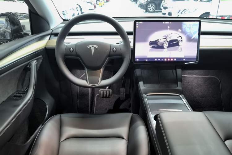 Used Tesla Model Y 2022 Revised Version Rear-Wheel Drive Steering Wheel