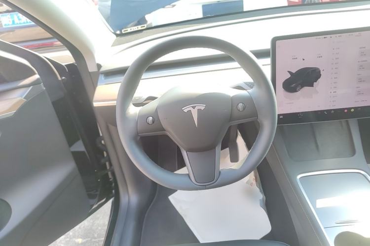 Used Tesla Model Y 2022 Revised Version Rear-Wheel Drive Steering Wheel