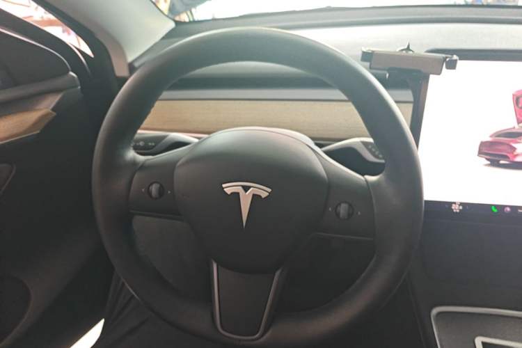 Used Tesla Model Y 2022 Revised Version Rear-Wheel Drive Steering Wheel