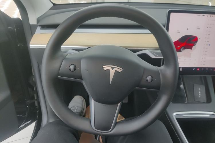 Used Tesla Model Y 2022 Revised Version Long-Range All-Wheel Drive Steering Wheel