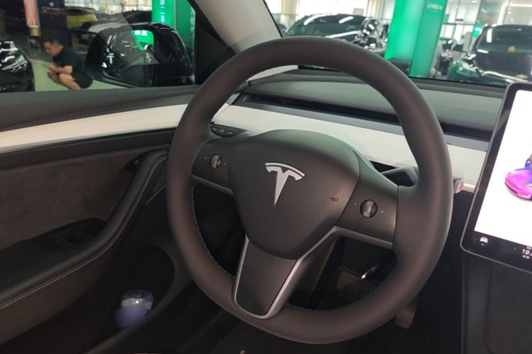 Used Tesla Model Y 2022 Revised Version Long-Range All-Wheel Drive Steering Wheel