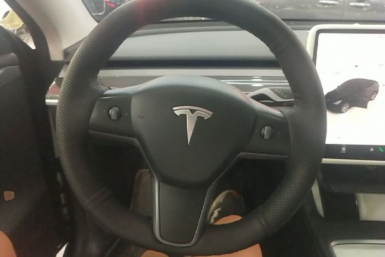 Used Tesla Model Y 2022 Revised Version Rear-Wheel Drive Steering Wheel