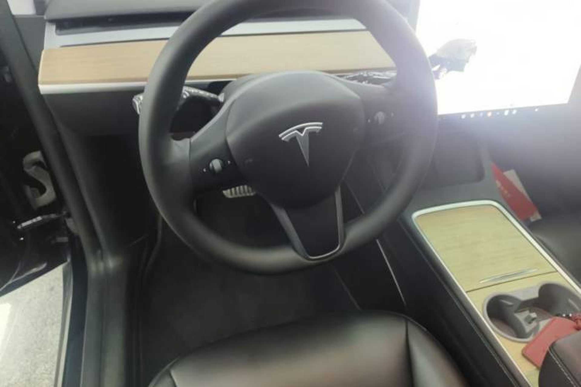 Used Tesla Model Y 2022 Revised Version Long-Range All-Wheel Drive Steering Wheel