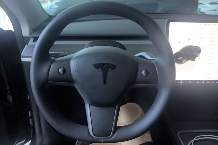 Used Tesla Model Y 2022 Revised Version Rear-Wheel Drive Steering Wheel