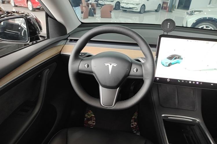 Used Tesla Model Y 2022 Rear-Wheel-Drive Version Steering Wheel