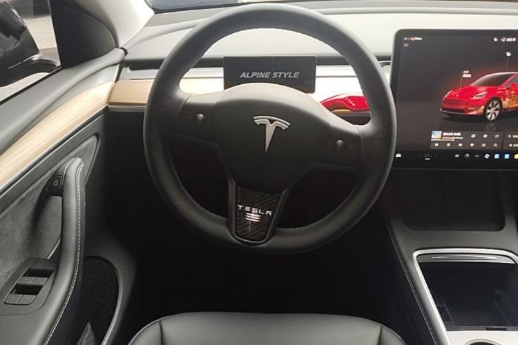 Used Tesla Model Y 2022 Revised Version Rear-Wheel Drive Steering Wheel