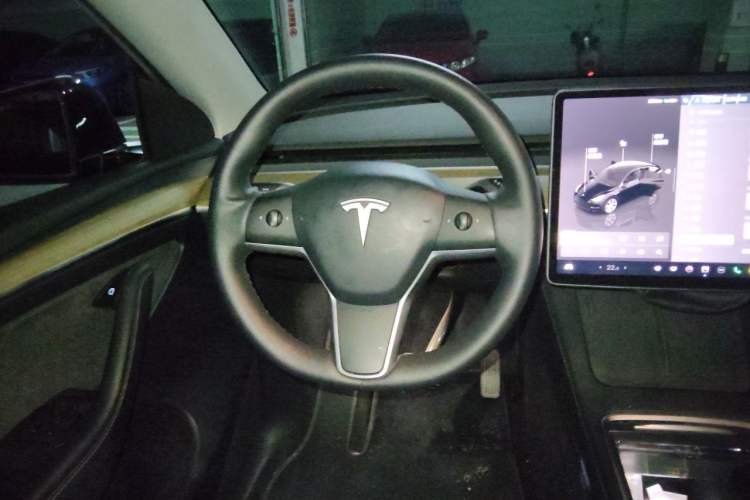 Used Tesla Model Y 2022 Revised Version Rear-Wheel Drive Steering Wheel