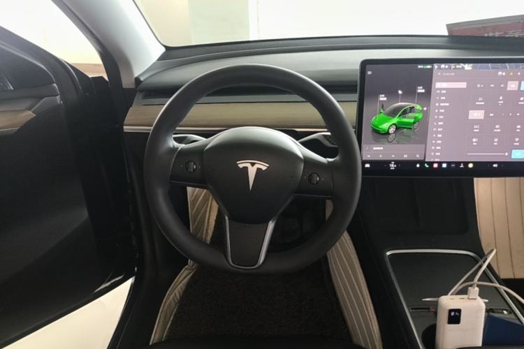 Used Tesla Model Y 2022 Revised Version Rear-Wheel Drive Steering Wheel