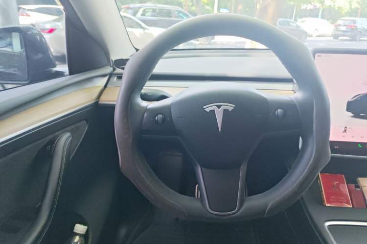 Used Tesla Model Y 2022 Revised Version Rear-Wheel Drive Steering Wheel