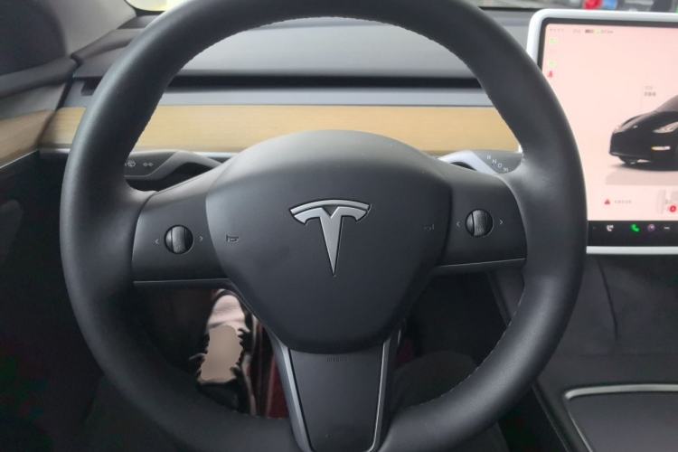 Used Tesla Model Y 2022 Revised Version Rear-Wheel Drive Steering Wheel