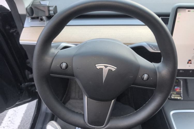 Used Tesla Model Y 2022 Rear-Wheel-Drive Version Steering Wheel