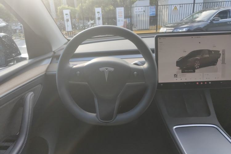Used Tesla Model Y 2022 Revised Version Rear-Wheel Drive Steering Wheel