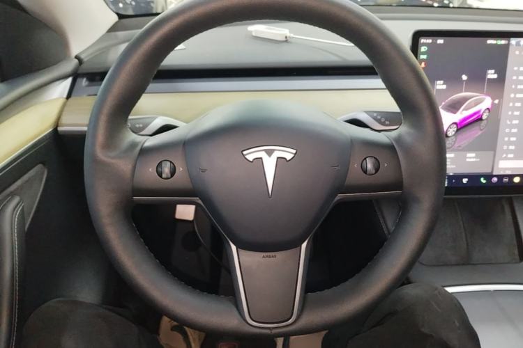 Used Tesla Model Y 2022 Revised Version Rear-Wheel Drive Steering Wheel