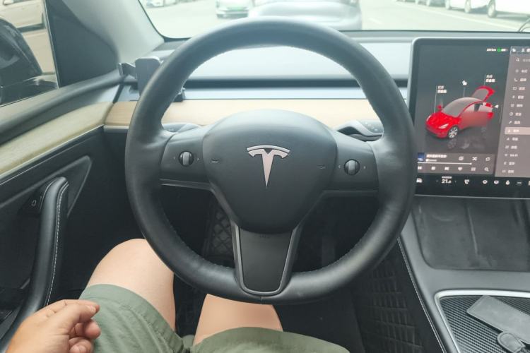 Used Tesla Model Y 2022 Revised Version Rear-Wheel Drive Steering Wheel