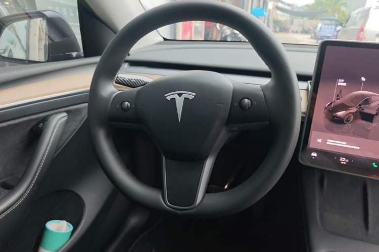 Used Tesla Model Y 2022 Revised Version Long-Range All-Wheel Drive Steering Wheel