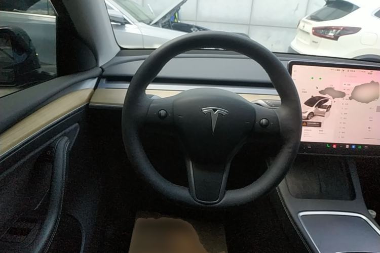 Used Tesla Model Y 2022 Revised Version Rear-Wheel Drive Steering Wheel