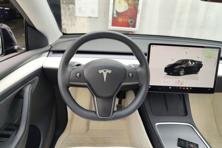 Used Tesla Model Y 2022 Rear-Wheel-Drive Version Steering Wheel
