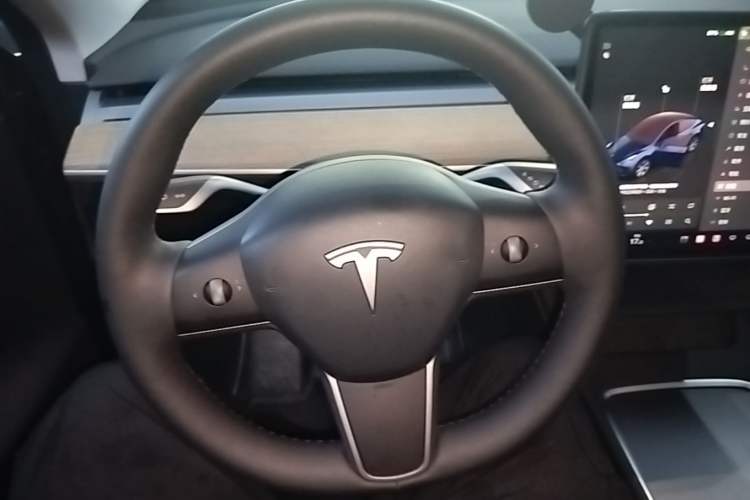 Used Tesla Model Y 2022 Revised Version Rear-Wheel Drive Steering Wheel