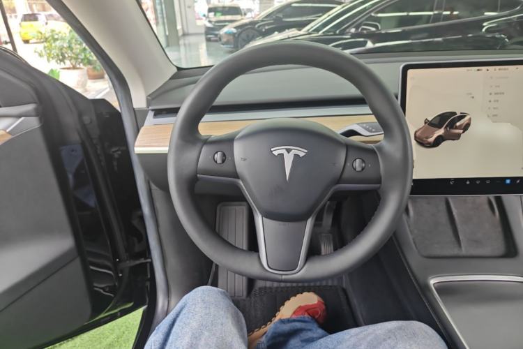 Used Tesla Model Y 2022 Revised Version Rear-Wheel Drive Steering Wheel