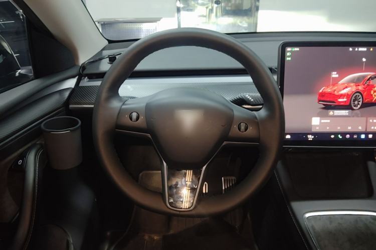 Used Tesla Model Y 2022 Revised Version Rear-Wheel Drive Steering Wheel