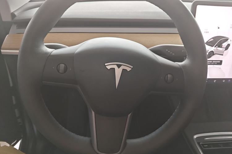 Used Tesla Model Y 2022 Rear-Wheel-Drive Version Steering Wheel