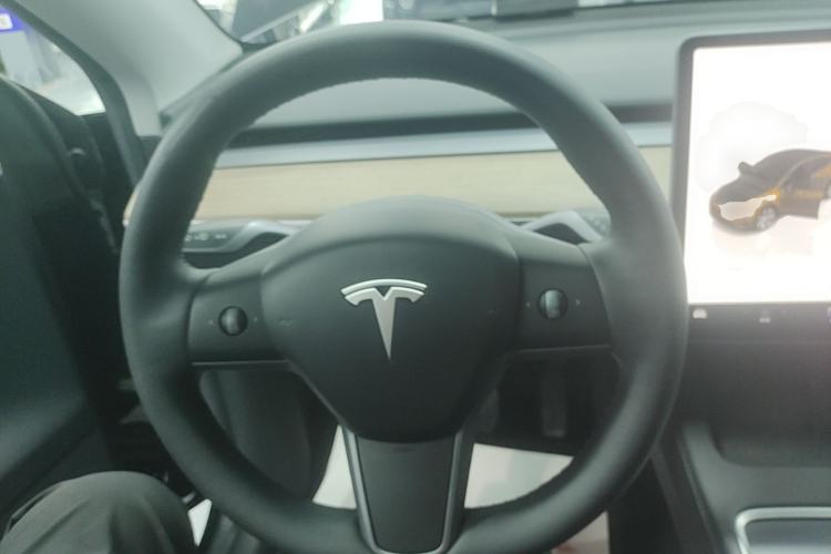 Used Tesla Model Y 2022 Revised Version Rear-Wheel Drive Steering Wheel