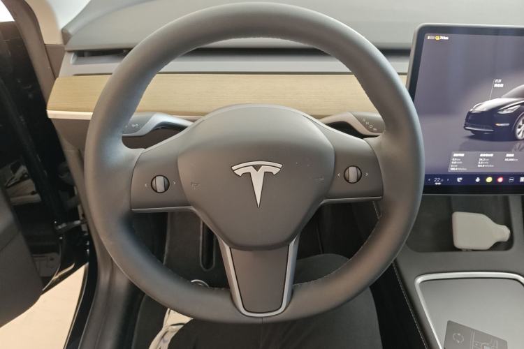 Used Tesla Model Y 2022 Revised Version Rear-Wheel Drive Steering Wheel